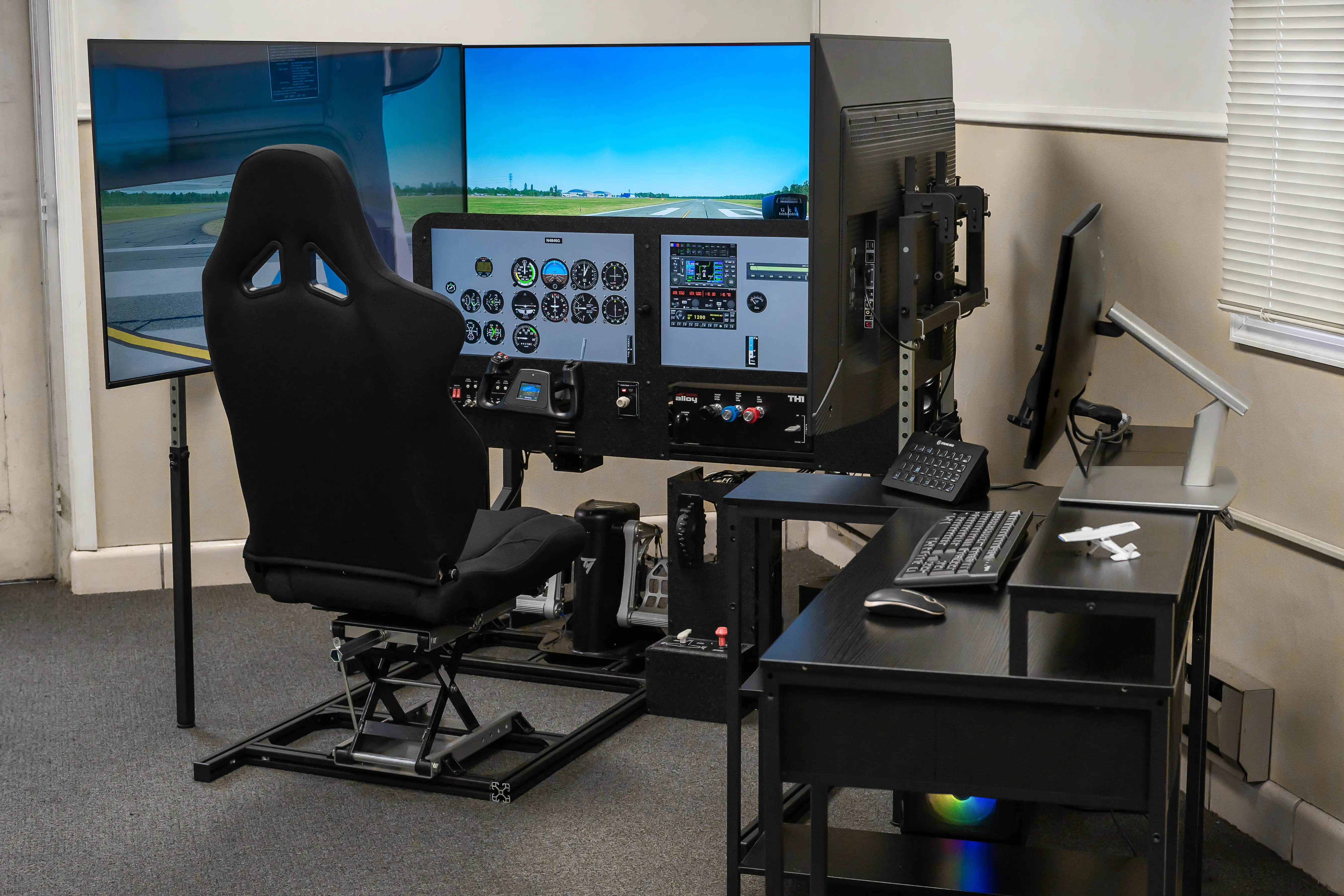 Cockpit view inside the Solid Ground Aviation flight simulator